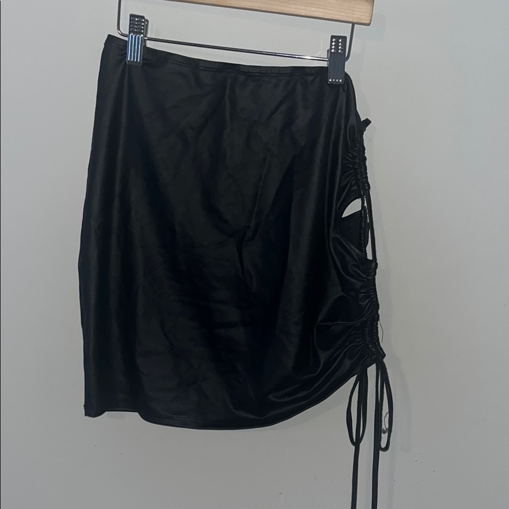 Bear Dance Black Ruched Pencil Skirt